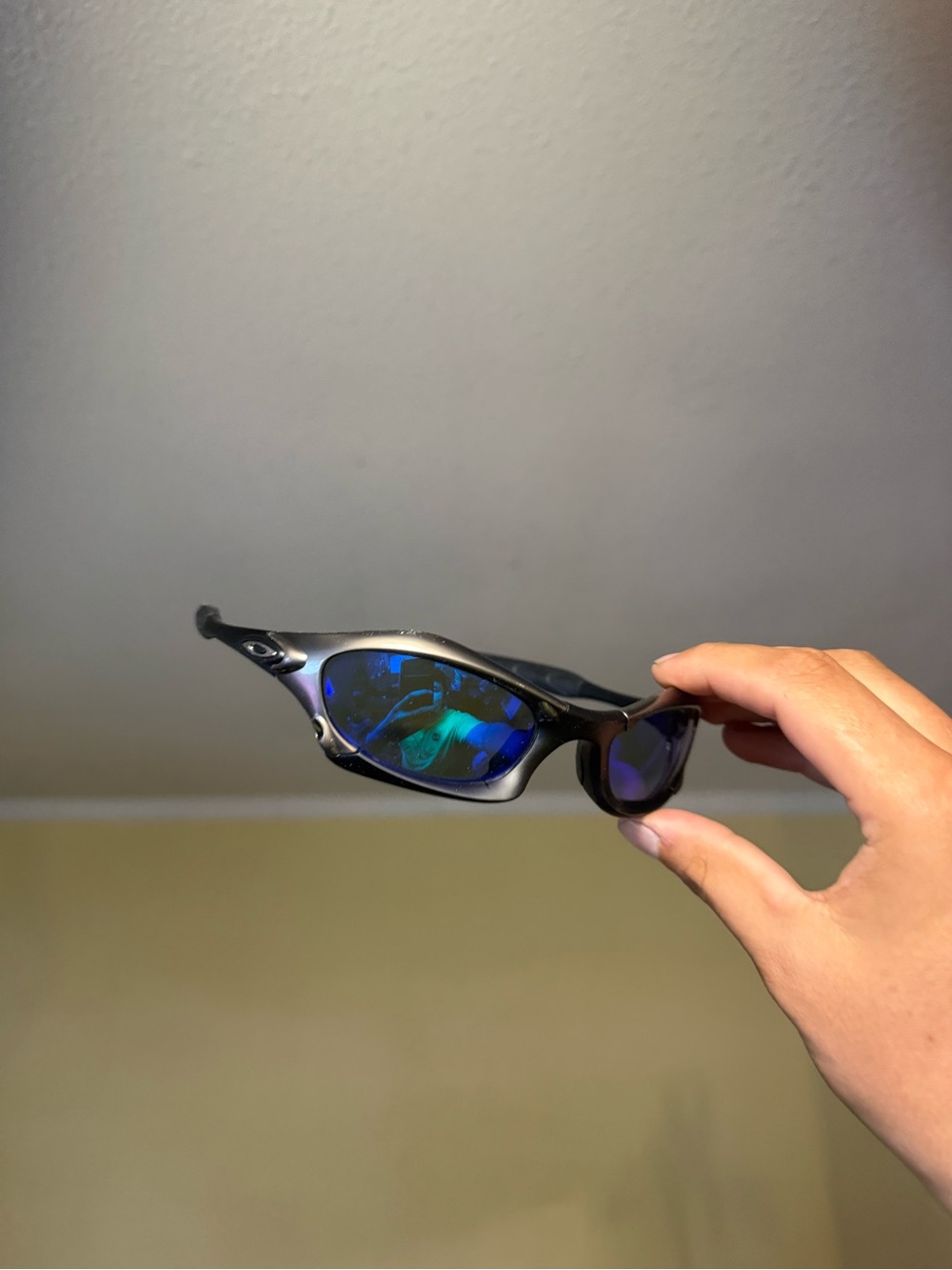 Oakley-Style Black Frame Blue Mirrored Lens Sport Sunglasses